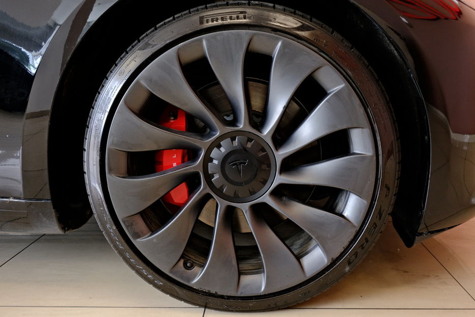 Продам Tesla Model 3 Performance Dual Motor 2024 года в Одессе
