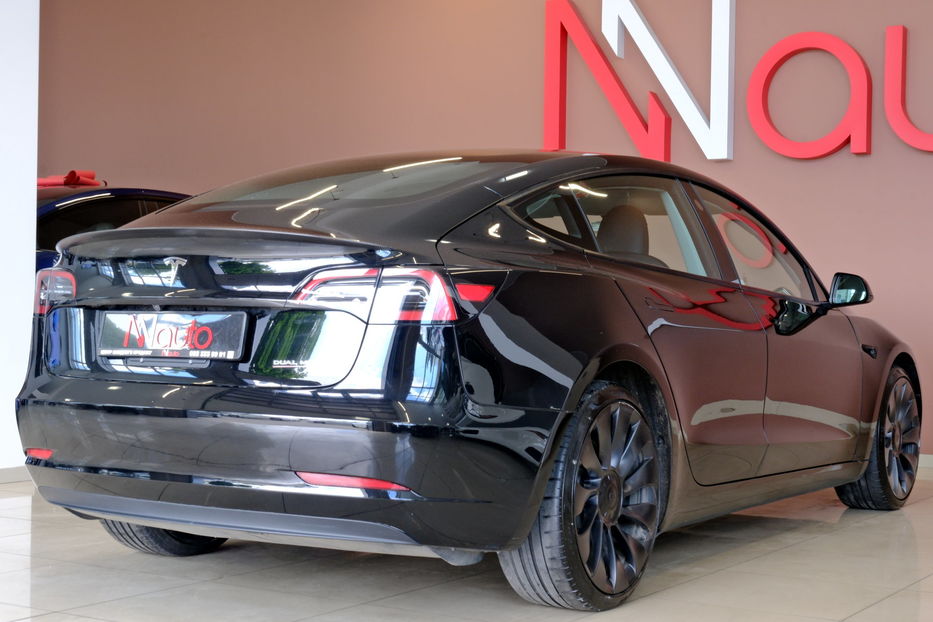 Продам Tesla Model 3 Performance Dual Motor 2024 года в Одессе