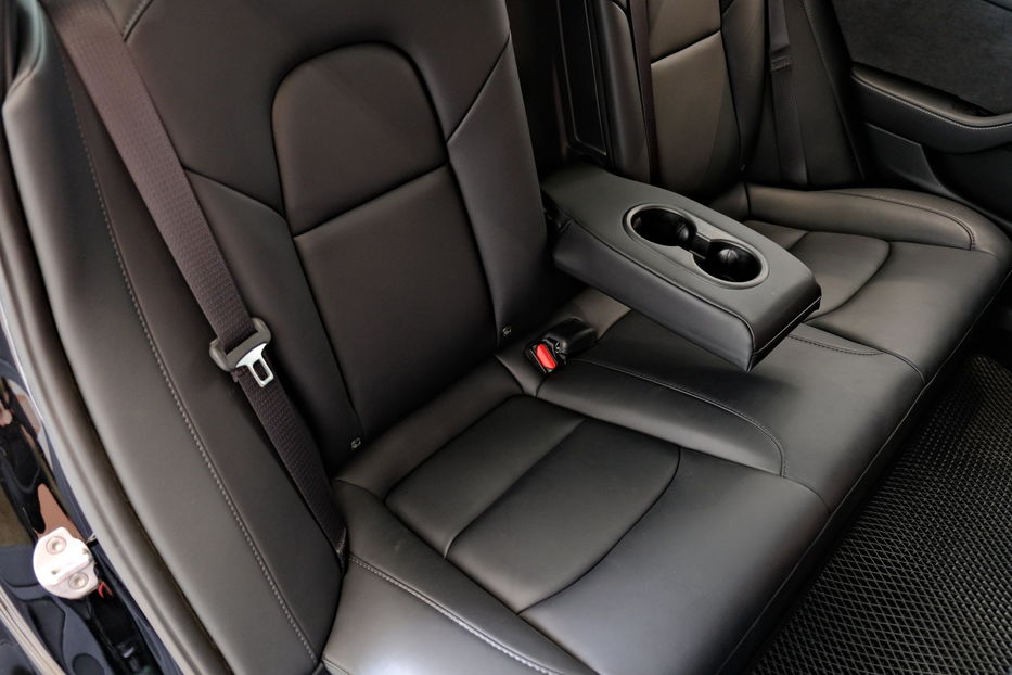 Продам Tesla Model 3 Performance Dual Motor 2024 года в Одессе