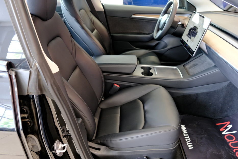 Продам Tesla Model 3 Performance Dual Motor 2024 года в Одессе