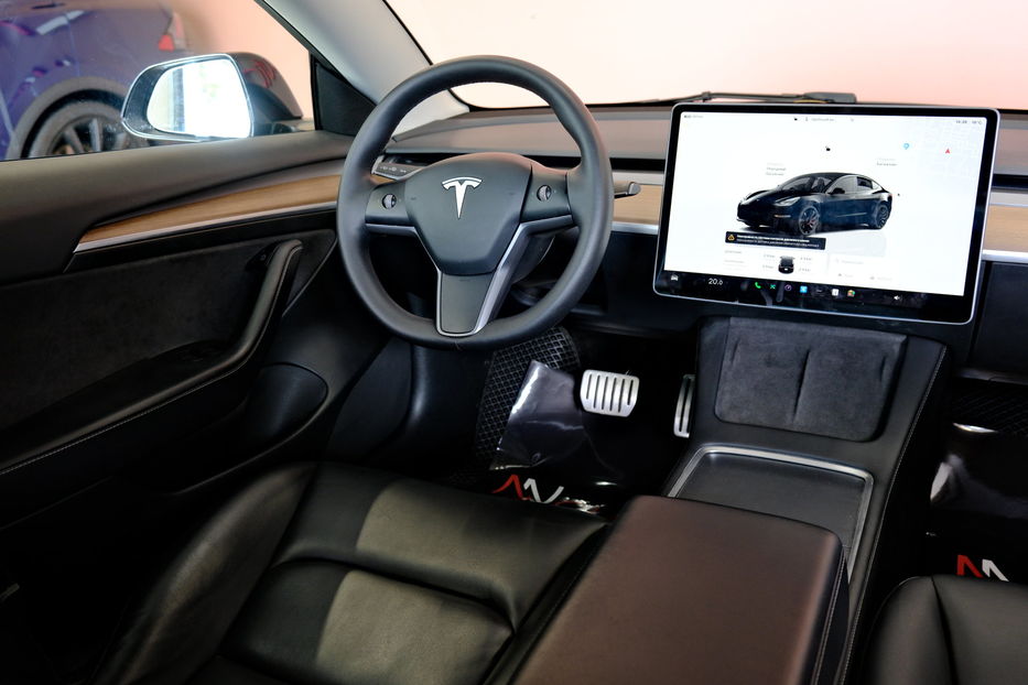 Продам Tesla Model 3 Performance Dual Motor 2024 года в Одессе