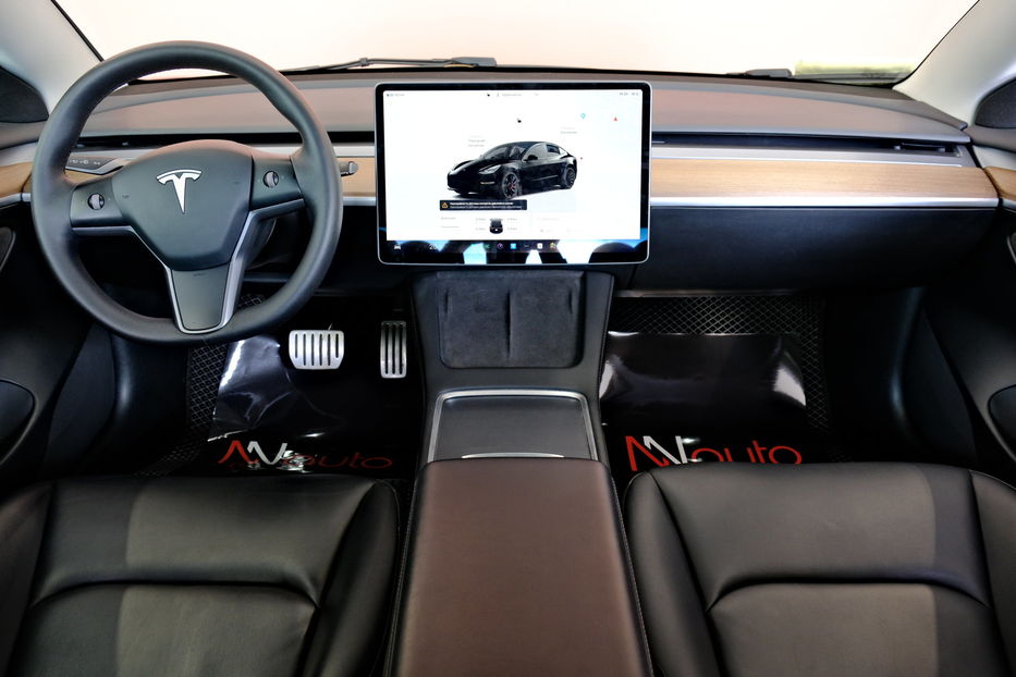 Продам Tesla Model 3 Performance Dual Motor 2024 года в Одессе