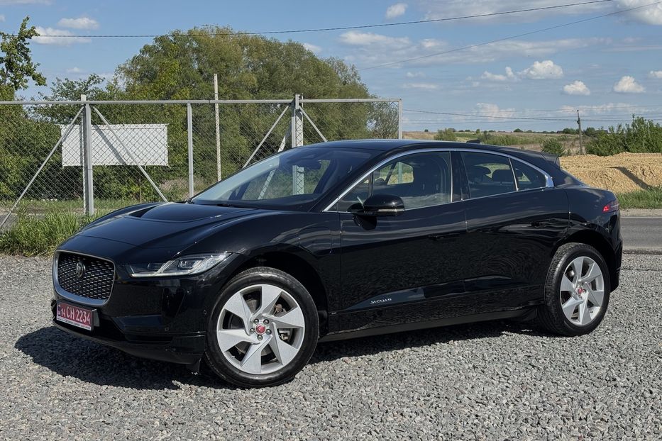 Продам Jaguar F-Pace 2020 года в Львове