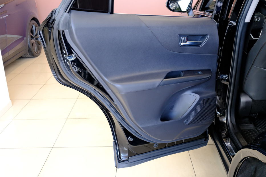 Продам Toyota Venza Hybrid 2023 года в Одессе
