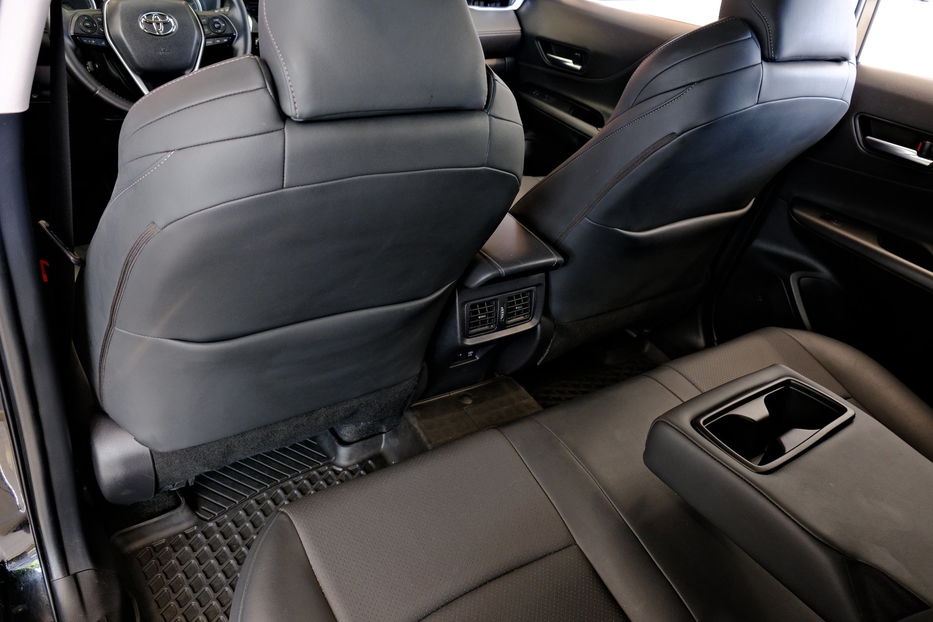 Продам Toyota Venza Hybrid 2023 года в Одессе