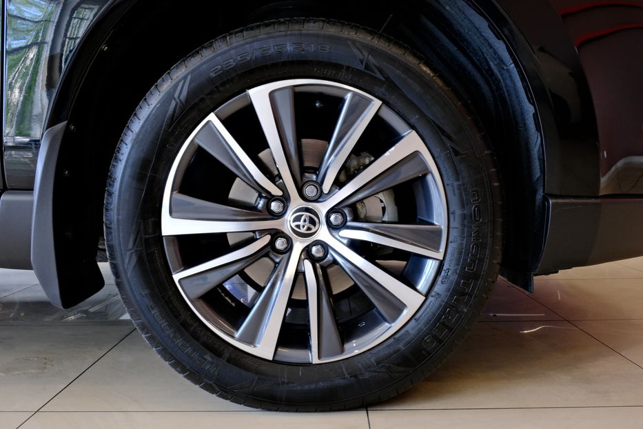 Продам Toyota Venza Hybrid 2023 года в Одессе