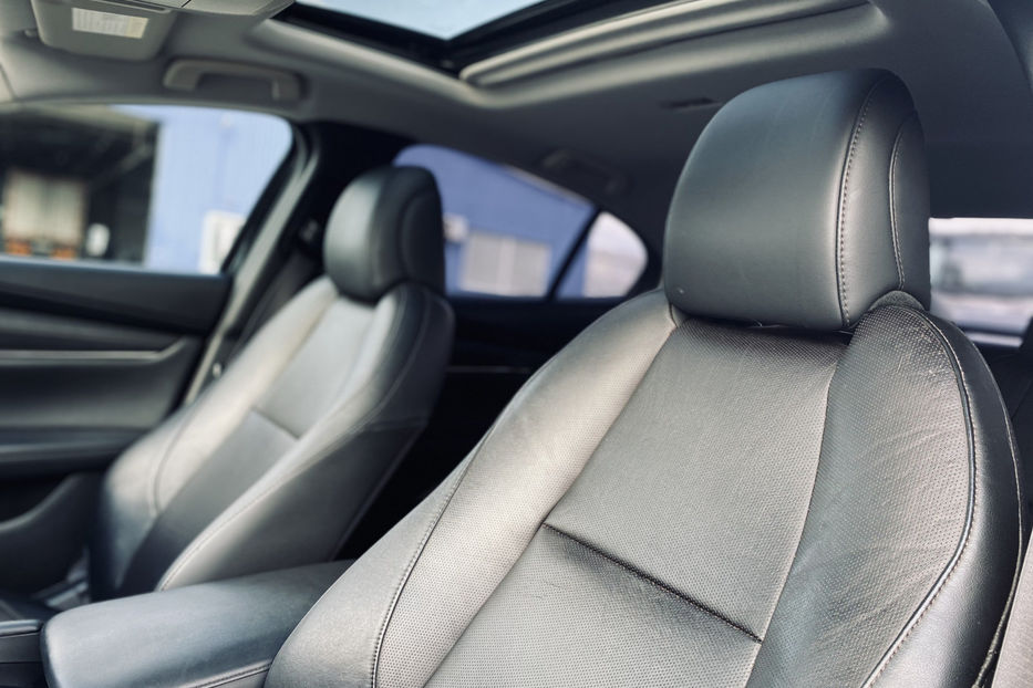 Продам Mazda 3 2019 года в Киеве