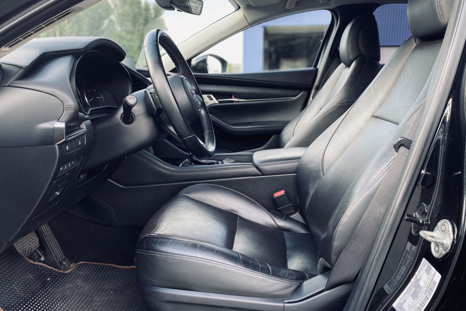 Продам Mazda 3 2019 года в Киеве