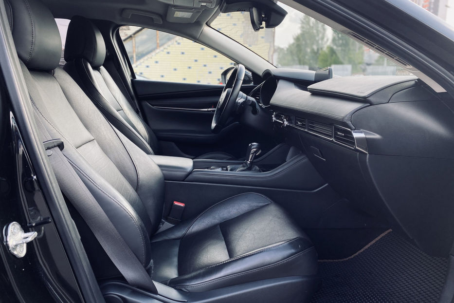 Продам Mazda 3 2019 года в Киеве