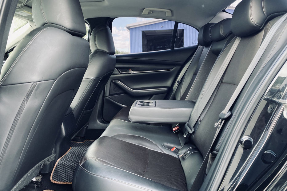 Продам Mazda 3 2019 года в Киеве