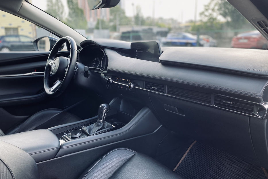Продам Mazda 3 2019 года в Киеве