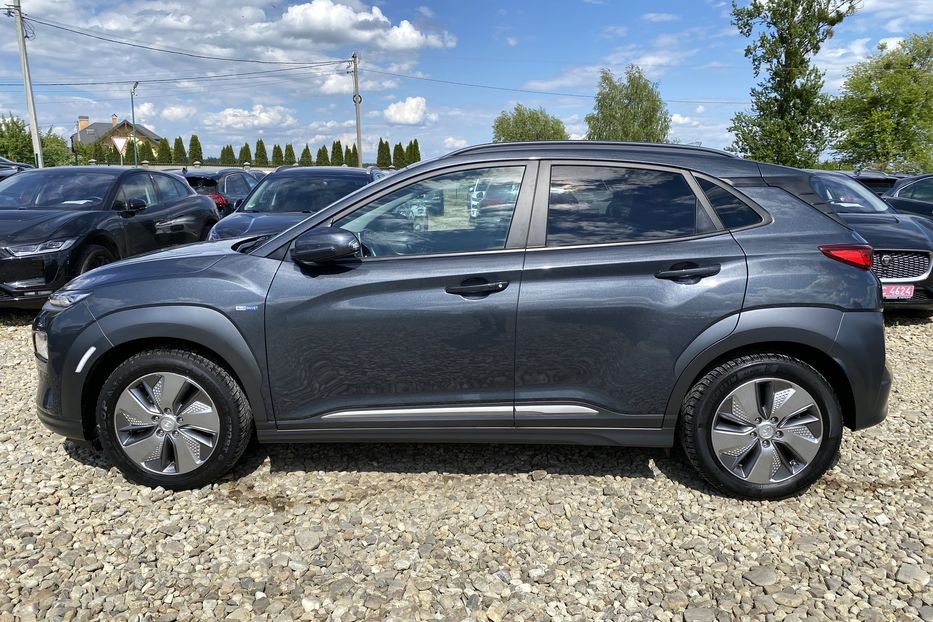 Продам Hyundai Kona 64кВт Макскомплектація Premium 2020 года в Львове