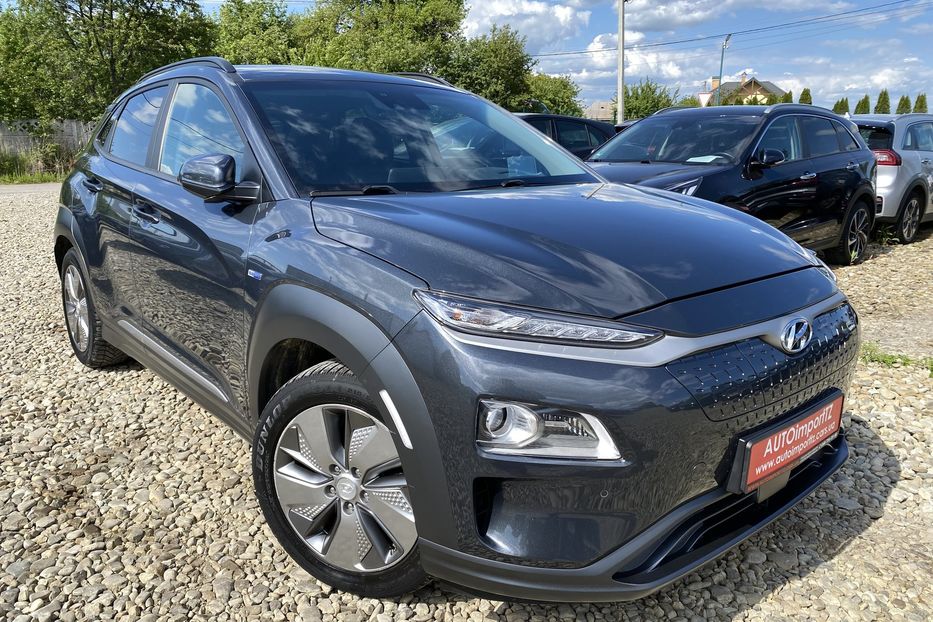 Продам Hyundai Kona 64кВт Макскомплектація Premium 2020 года в Львове