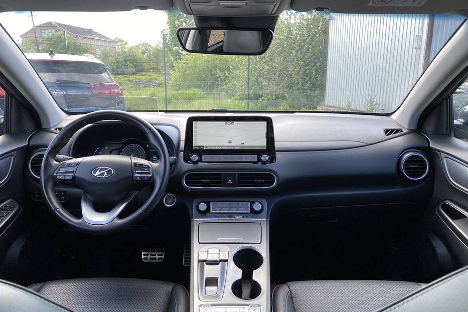 Продам Hyundai Kona 64кВт Макскомплектація Premium 2020 года в Львове