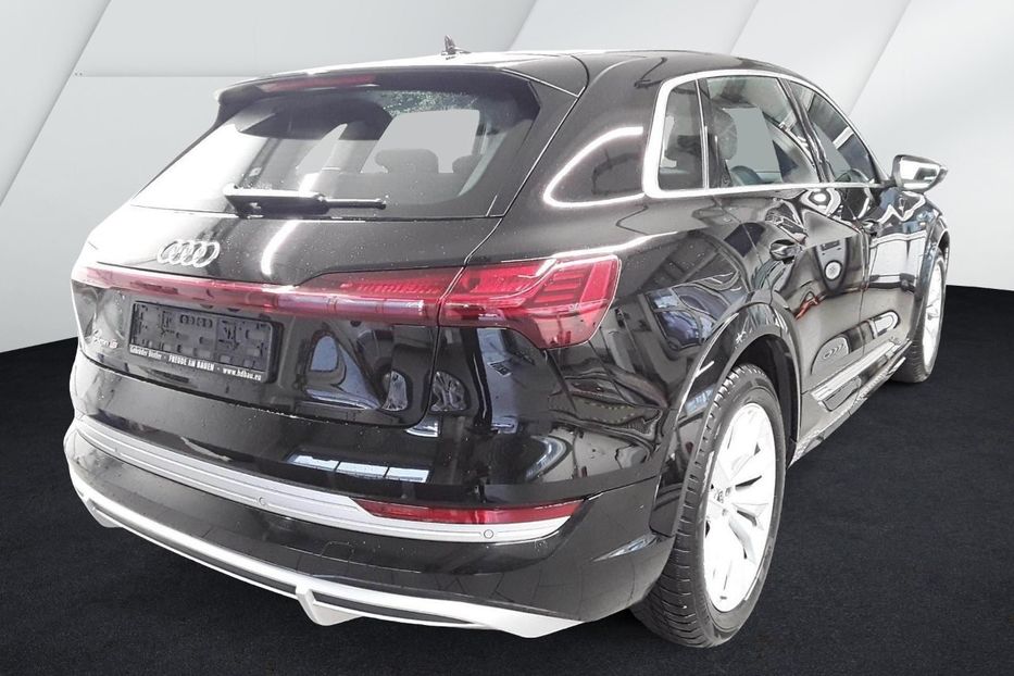 Продам Audi E-Tron e-tron S 370kW 2022 года в Львове