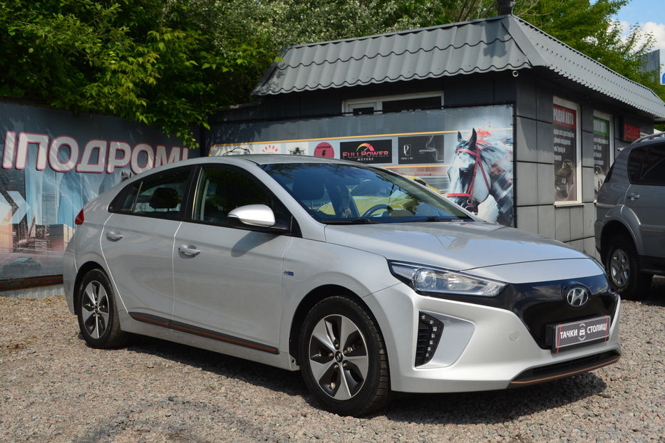 Продам Hyundai Ioniq 2019 года в Киеве