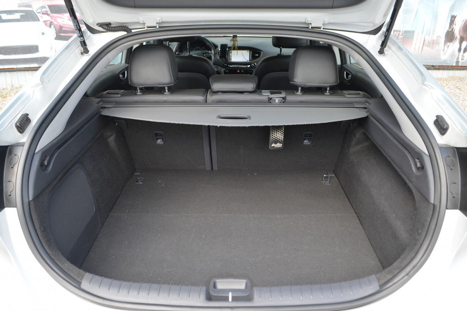 Продам Hyundai Ioniq 2019 года в Киеве
