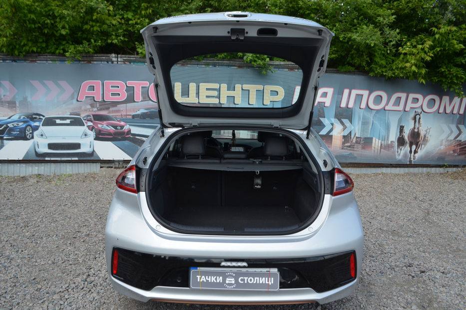 Продам Hyundai Ioniq 2019 года в Киеве
