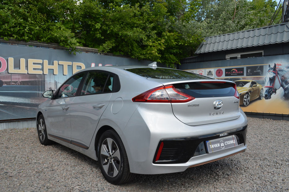 Продам Hyundai Ioniq 2019 года в Киеве