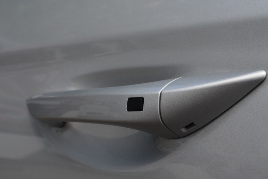 Продам Hyundai Ioniq 2019 года в Киеве