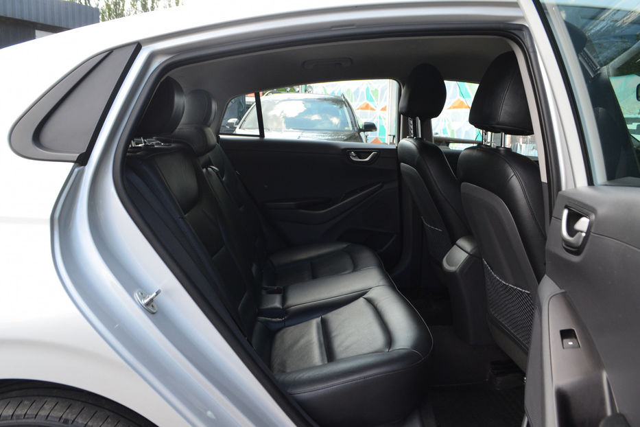 Продам Hyundai Ioniq 2019 года в Киеве