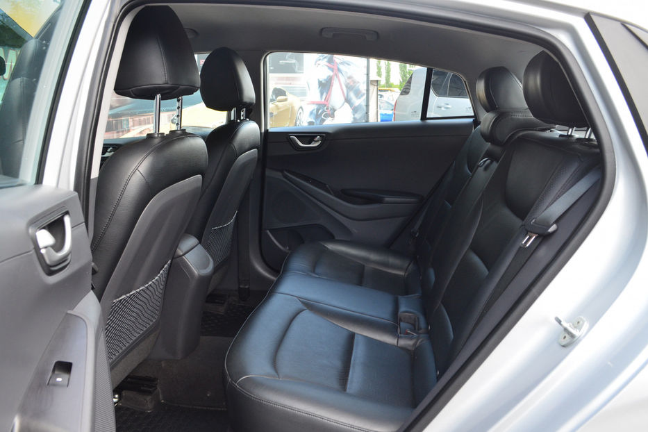 Продам Hyundai Ioniq 2019 года в Киеве