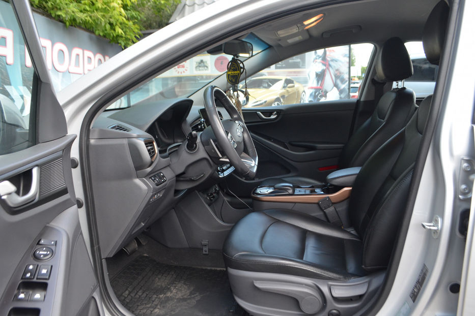 Продам Hyundai Ioniq 2019 года в Киеве