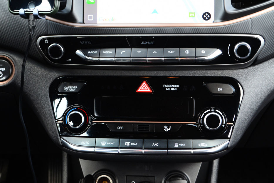 Продам Hyundai Ioniq 2019 года в Киеве