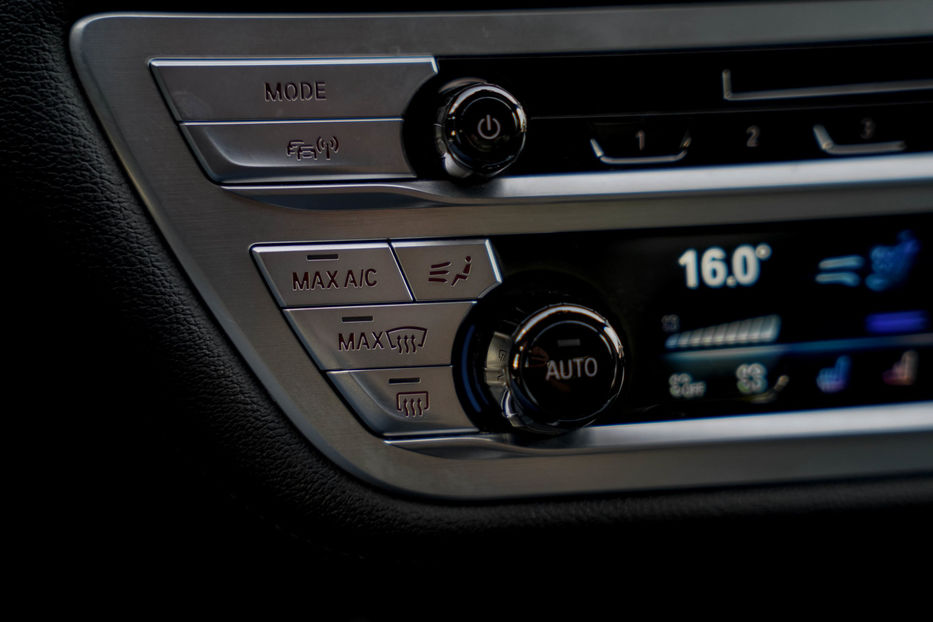 Продам BMW 745 E 2021 года в Черновцах
