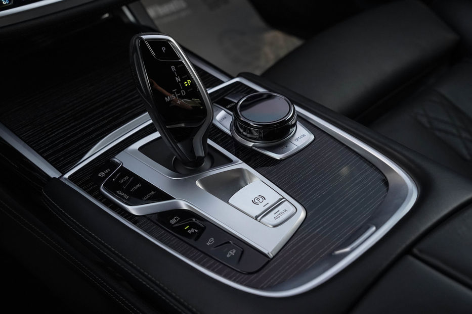 Продам BMW 745 E 2021 года в Черновцах