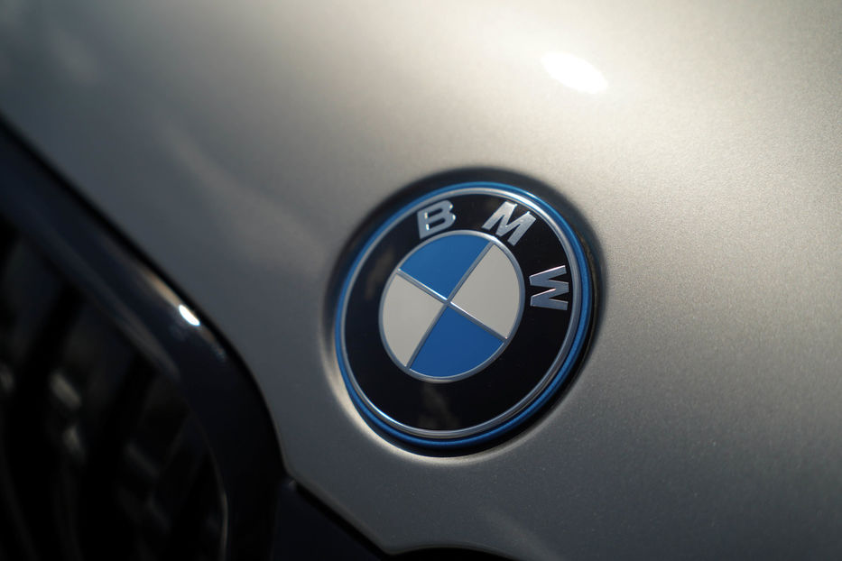 Продам BMW 745 E 2021 года в Черновцах