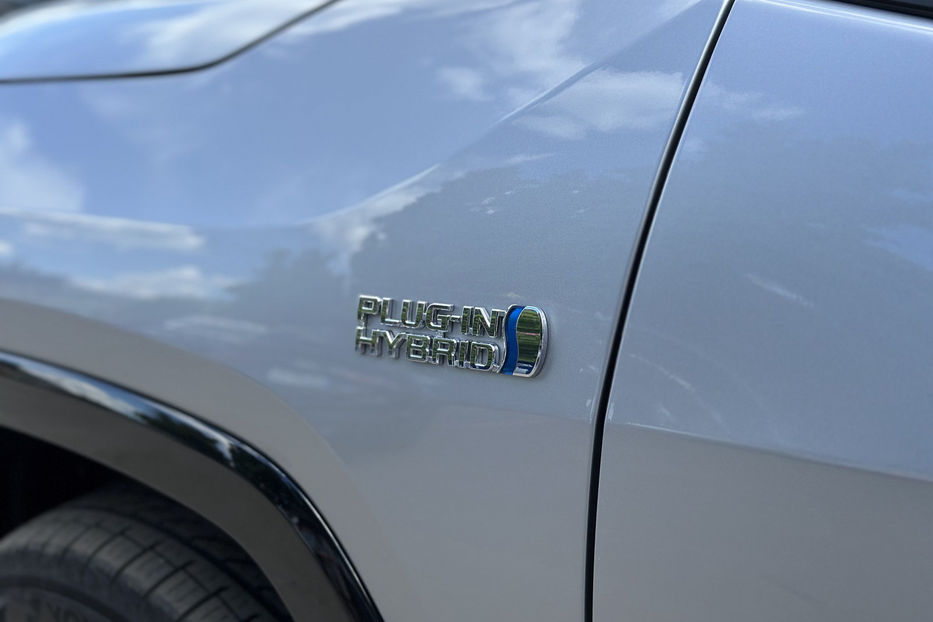 Продам Toyota Rav 4 2020 года в Киеве