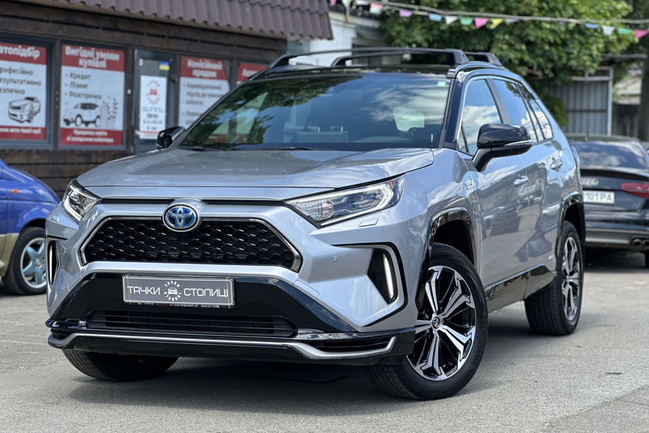 Продам Toyota Rav 4 2020 года в Киеве
