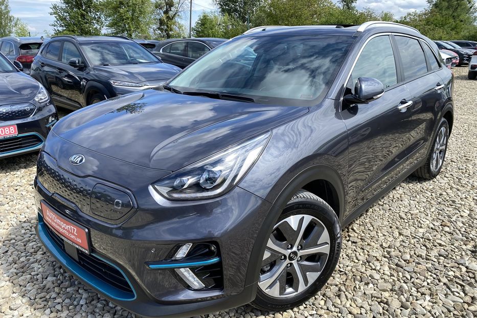 Продам Kia Niro 64 kWh Макс. комплектація Люк 2021 года в Львове