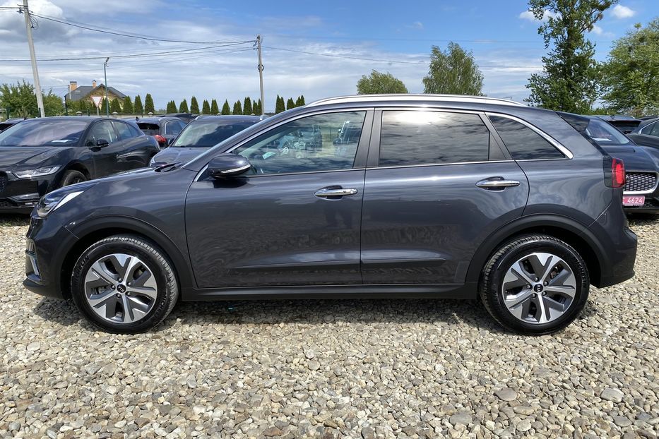 Продам Kia Niro 64 kWh Макс. комплектація Люк 2021 года в Львове