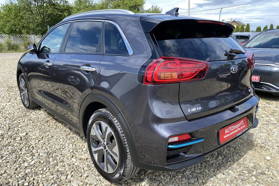 Продам Kia Niro 64 kWh Макс. комплектація Люк 2021 года в Львове