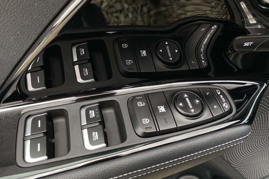 Продам Kia Niro 64 kWh Макс. комплектація Люк 2021 года в Львове