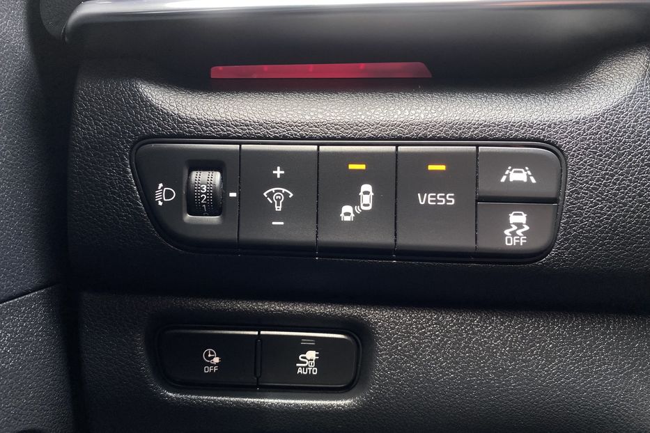 Продам Kia Niro 64 kWh Макс. комплектація Люк 2021 года в Львове
