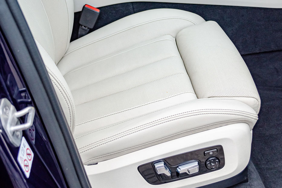 Продам BMW X5 M50d Individual 2020 года в Киеве