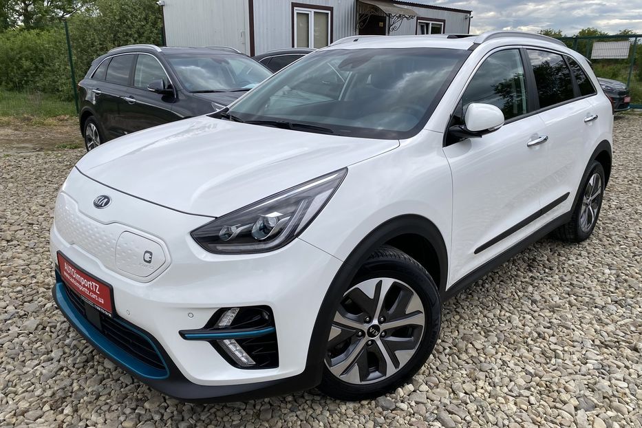 Продам Kia Niro 64 kWh Макс. комплектація Люк 2021 года в Львове