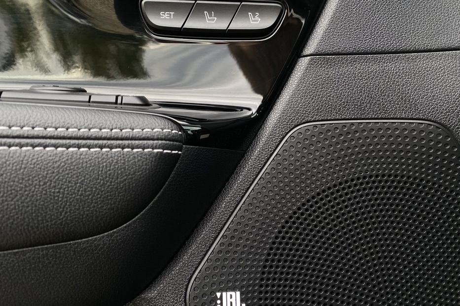 Продам Kia Niro 64 kWh Макс. комплектація Люк 2021 года в Львове