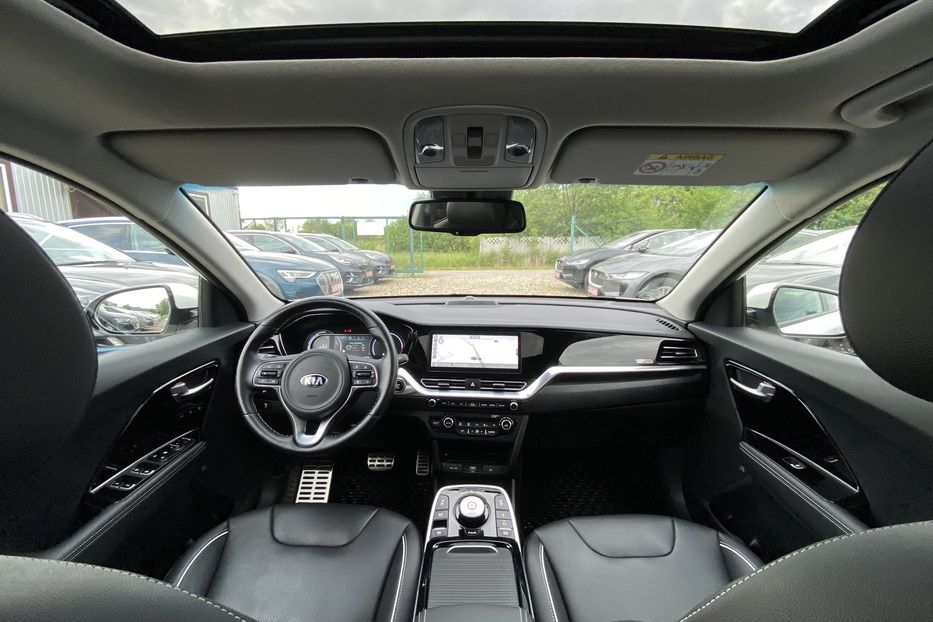 Продам Kia Niro 64 kWh Макс. комплектація Люк 2021 года в Львове