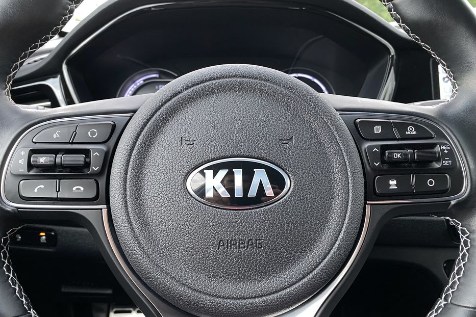Продам Kia Niro 64 kWh Макс. комплектація Люк 2021 года в Львове