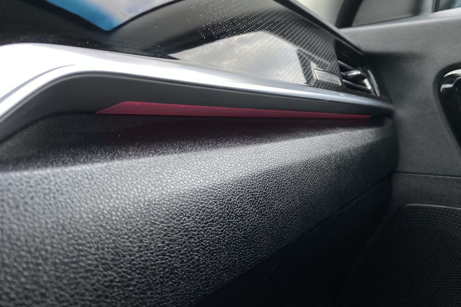 Продам Kia Niro 64 kWh Макс. комплектація Люк 2021 года в Львове