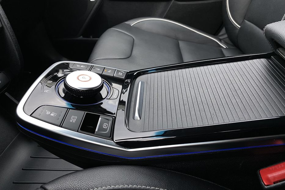 Продам Kia Niro 64 kWh Макс. комплектація Люк 2021 года в Львове