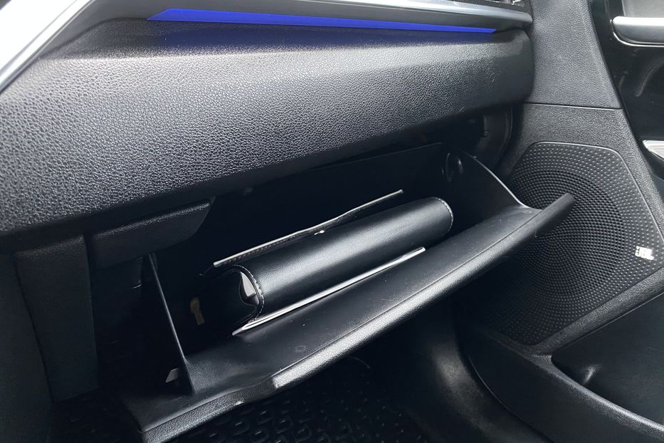 Продам Kia Niro 64 kWh Макс. комплектація Люк 2021 года в Львове