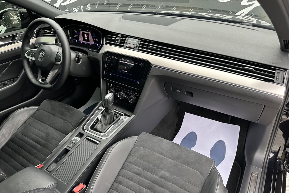 Продам Volkswagen Passat B8 R-Line 4motion 2020 года в Киеве