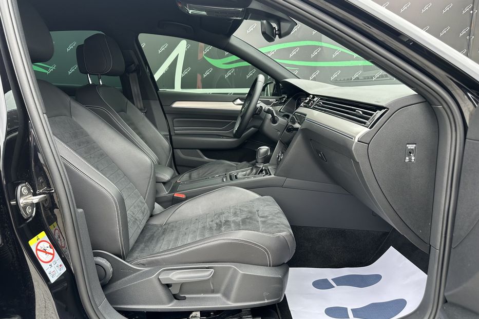Продам Volkswagen Passat B8 R-Line 4motion 2020 года в Киеве