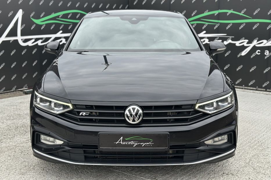 Продам Volkswagen Passat B8 R-Line 4motion 2020 года в Киеве