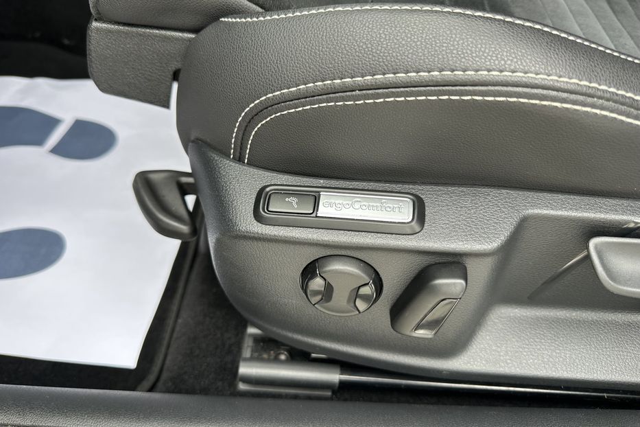 Продам Volkswagen Passat B8 R-Line 4motion 2020 года в Киеве